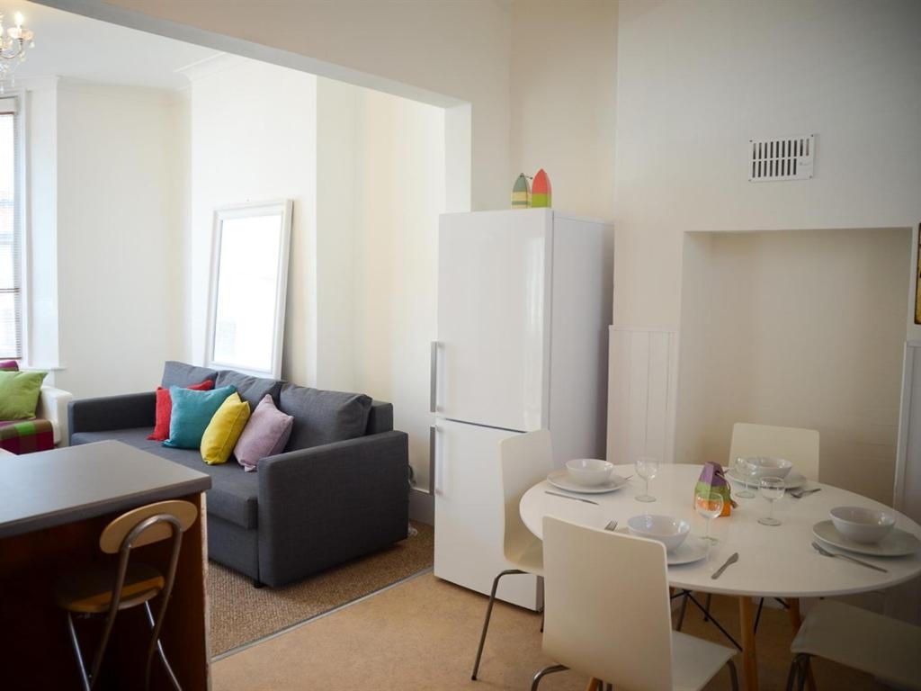 The Town House Apartment Worthing Ngoại thất bức ảnh